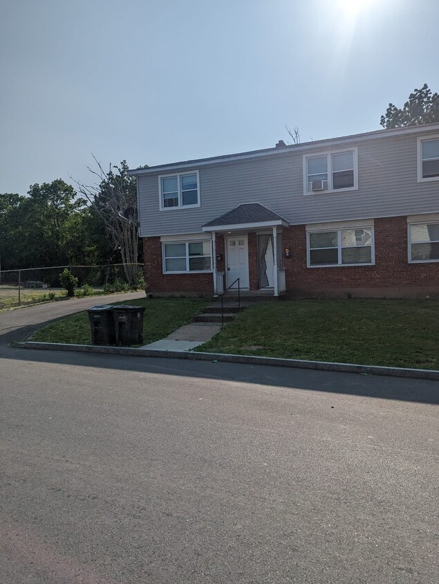 110 Fairmont Ave, New Haven, CT 06513 Townhome Rentals in New Haven