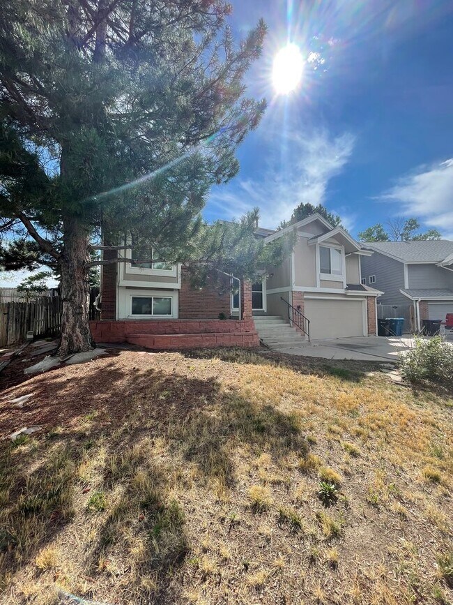 Foto del edificio - Spacious Arvada Home Near Lake Arbor Park....