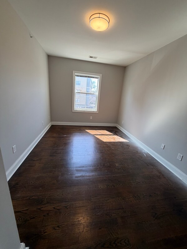 Foto del edificio - 742 Park Ave