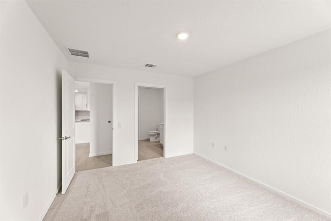 Building Photo - 13203 Furyk Dr