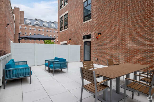 Interior Photo - Schuyler Lofts