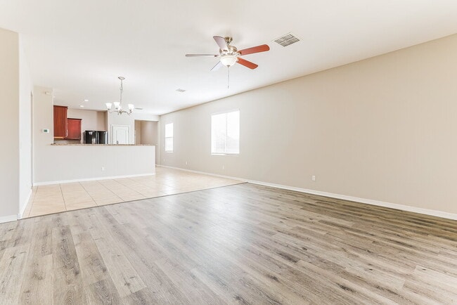 Foto del edificio - 7515 W Irwin Ave