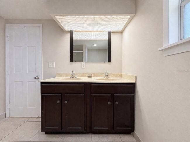 Foto del edificio - 7018 54th Ave N