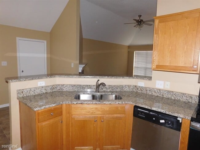 Building Photo - 3 br, 2 bath House - 3842 Richbrook Dr