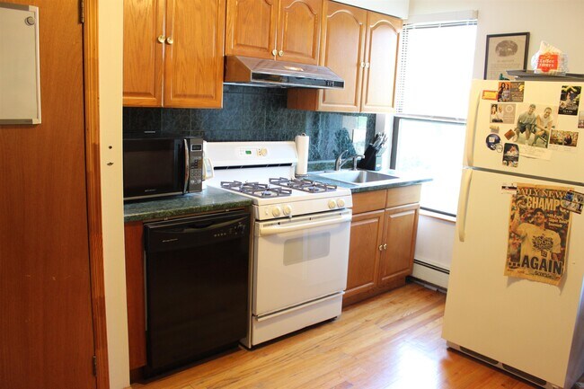 Foto del edificio - 228 Willow Ave