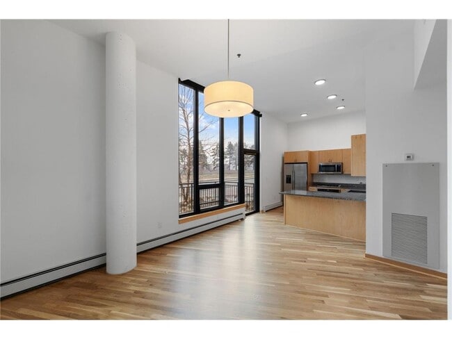 Foto del edificio - 1240 S 2nd St