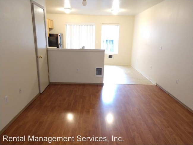 Building Photo - 3548 SE 119th Ave