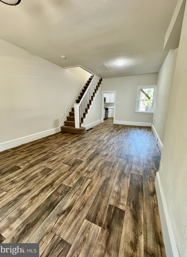 Foto del edificio - 2055 E Stella St