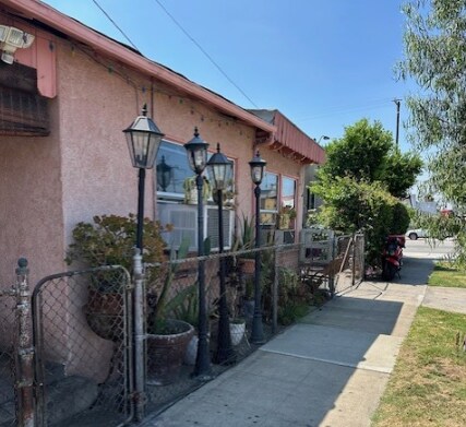 Building Photo - Washington Duplex