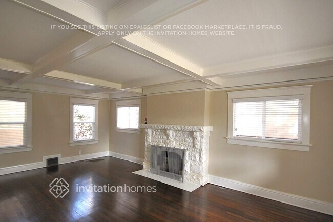 Foto del edificio - 1613 W 49th St