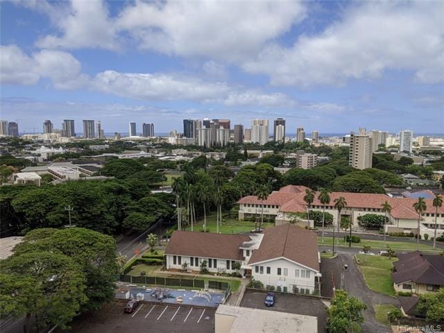 Building Photo - 2040 Nuuanu Ave