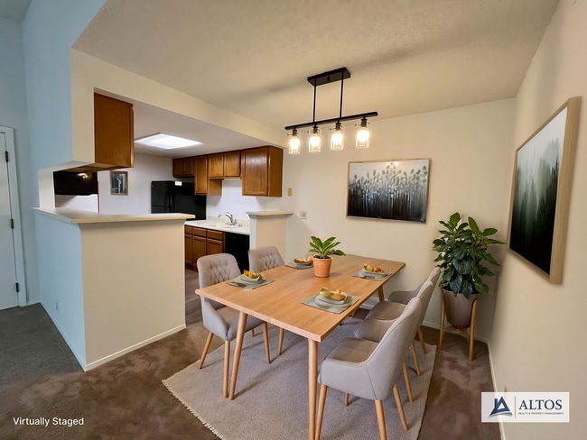 Foto del edificio - Nice 2 bed 2 bath second floor unit near Buckley Air Force base!