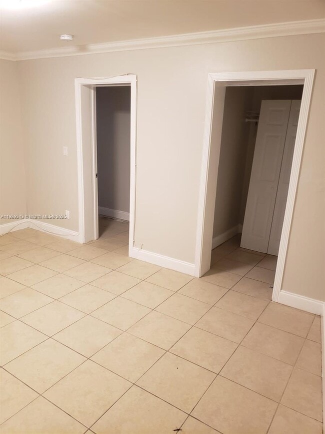 Foto del edificio - 640 SW 9th Ct