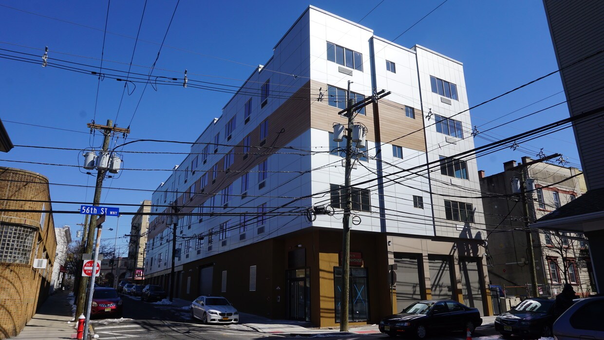 Primary Photo - 578 56th St