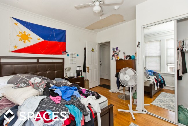 Foto del edificio - 2636 W Summerdale Ave