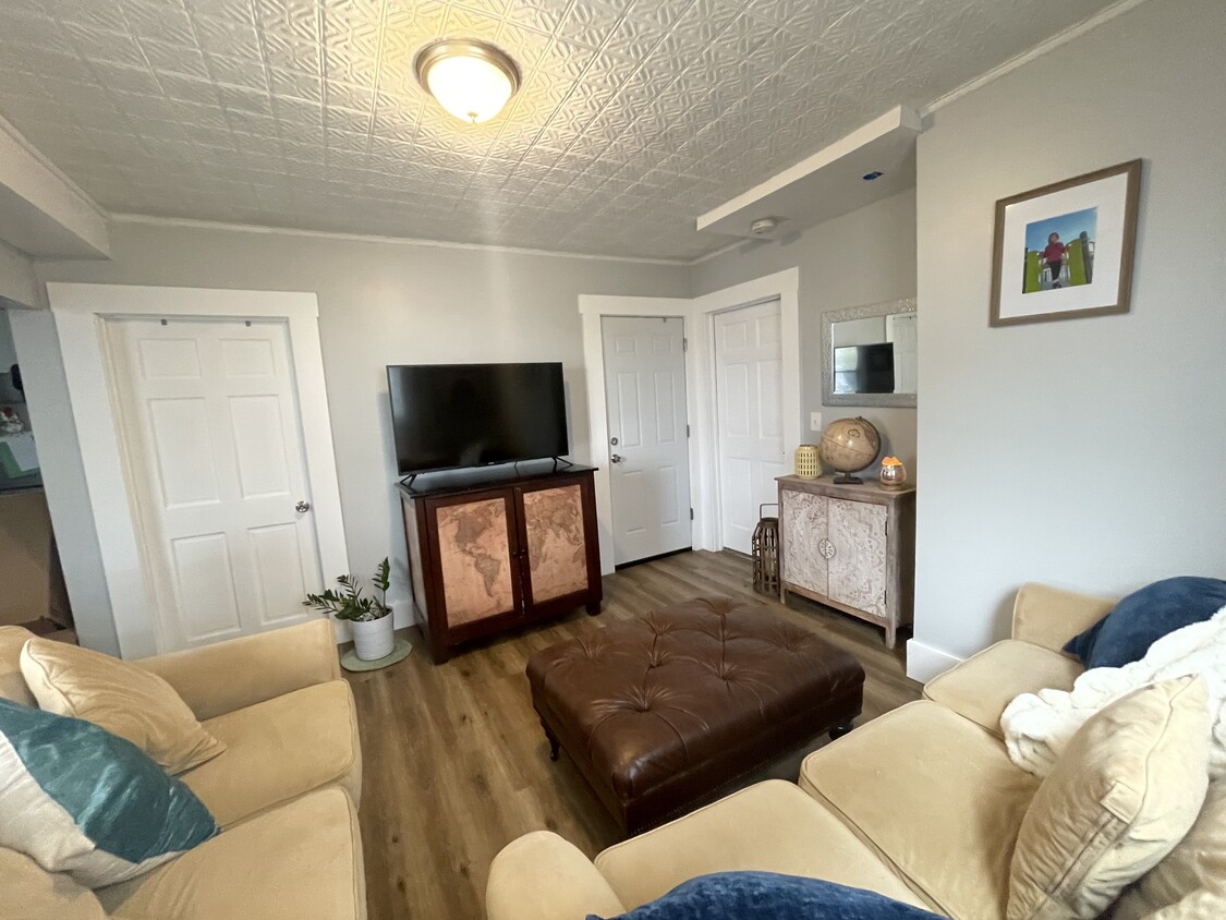 Living room - 188 Wilson St