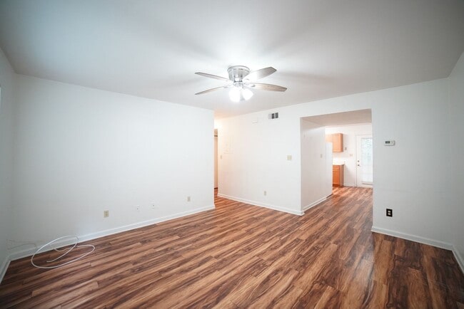 Photo - 2555 Chateau Lane Apartment