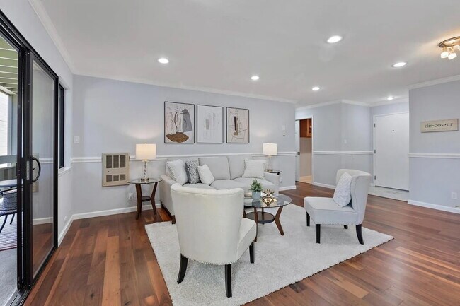 Foto del edificio - 1061 Beach Park Blvd