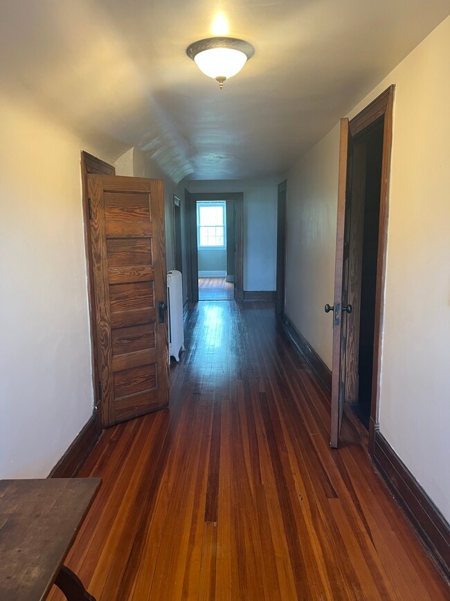 Foto del edificio - 1857 Grandin Rd SW