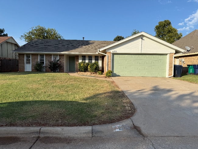 Building Photo - 6705 Greenway Dr