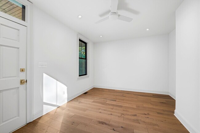 Foto del edificio - 4629 Keswick Rd