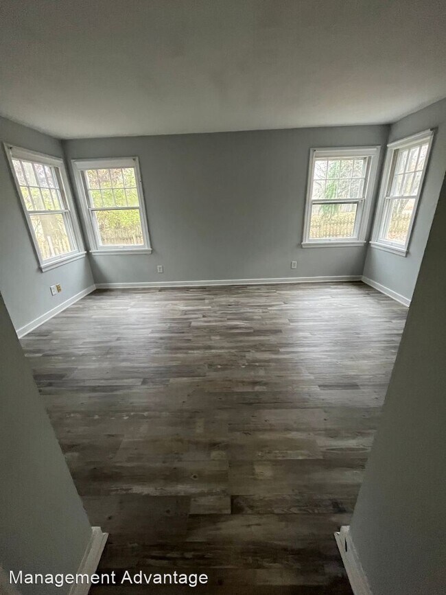 Building Photo - 1 br, 1 bath House - 604 Oak Court