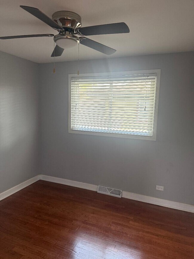 Foto del edificio - 937 E 148th St