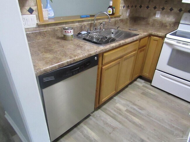 Foto del edificio - 1305 Foxborough Dr