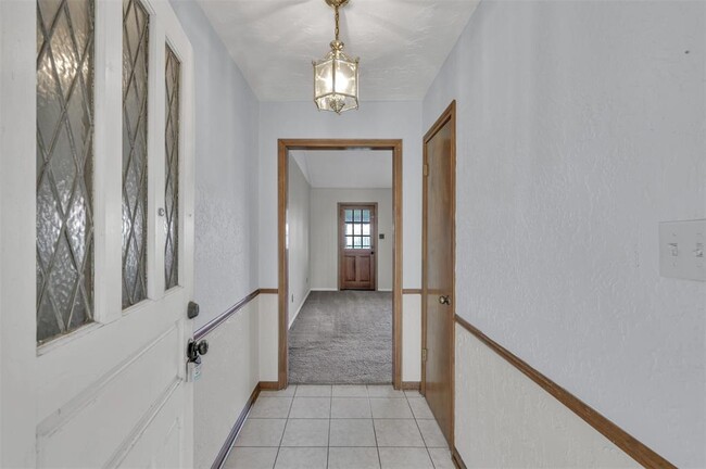 Building Photo - 1717 Tims Ln