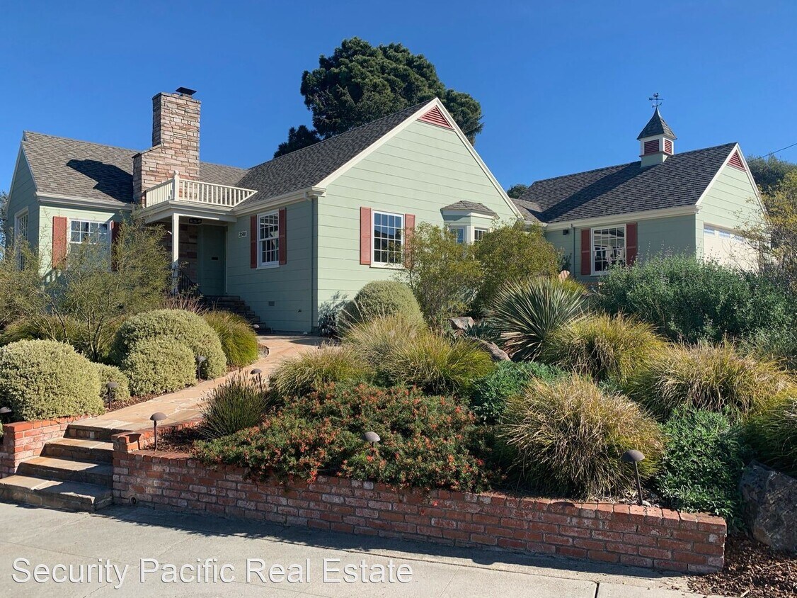 Primary Photo - 3 br, 2.5 bath House - 2500 Alva Avenue