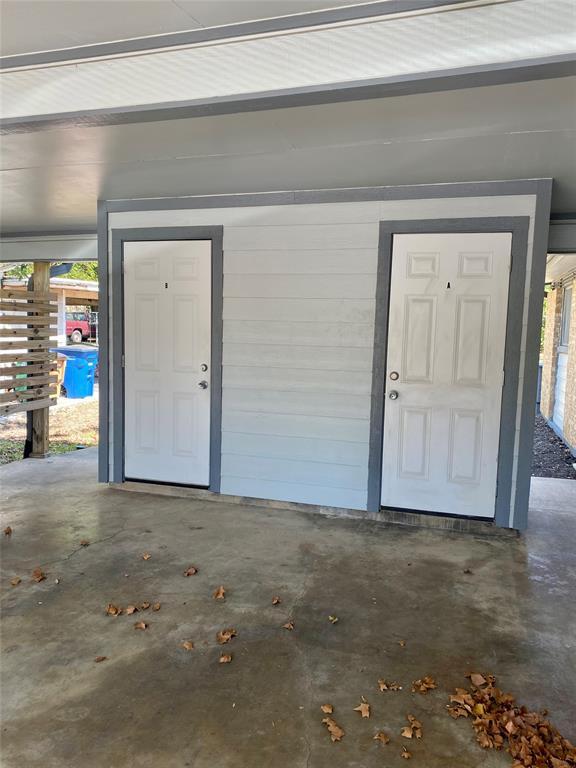 Building Photo - 400 Swanee Dr