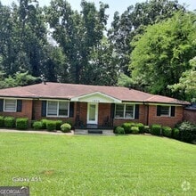Building Photo - 1638 E Woodberry Ave