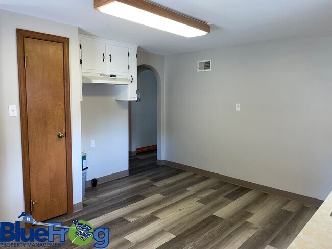 Foto del edificio - 316 E 3rd St