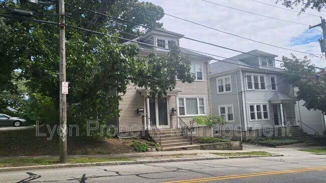 Foto del edificio - 105-107 Butler Ave