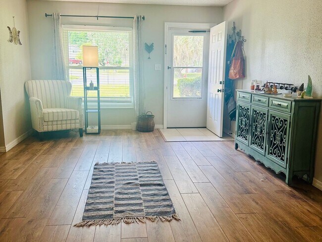 Building Photo - 3 Bedroom Single Family Home in Fruitland ...