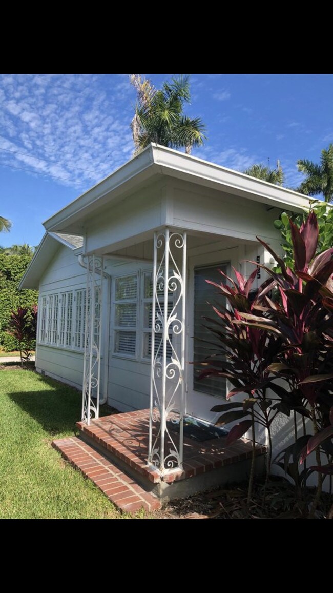 Clásico cabaña - 955 2nd St S