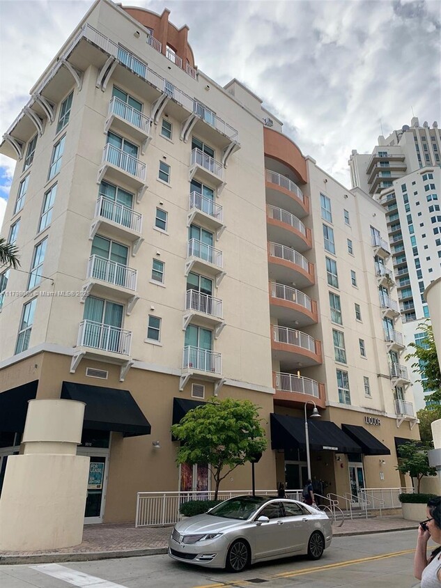 Primary Photo - 7290 SW 90th St