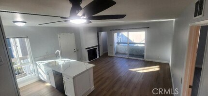 Building Photo - 2811 S Fairview St