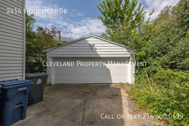 Foto del edificio - 2414 Woodmere Dr