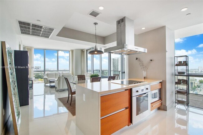 Foto del edificio - 1100 Biscayne Blvd