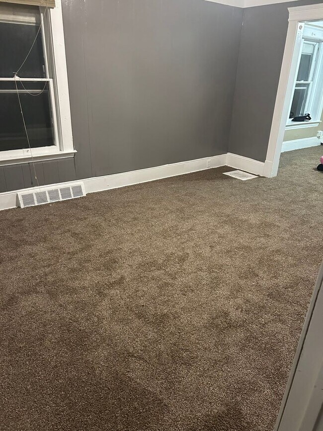 Foto del edificio - 915 E 147th St