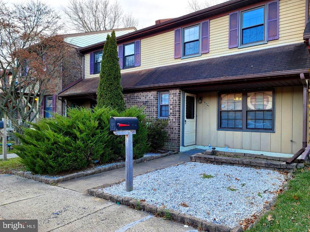 986 Gates Pl, Warminster, PA 18974 Townhome Rentals in Warminster PA