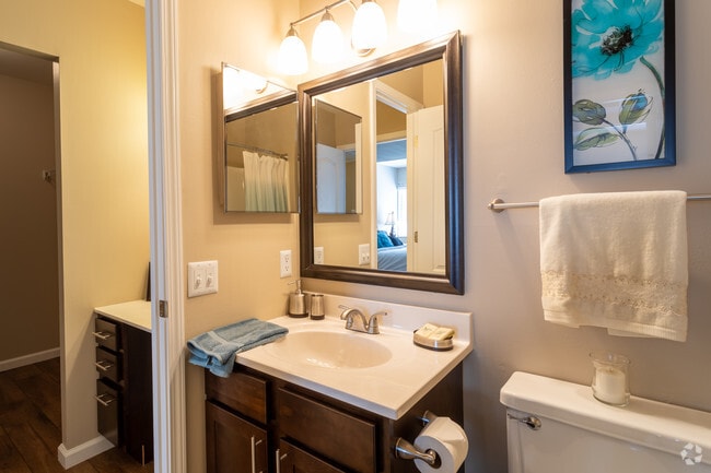 2BR, 1BA - 900 SF Model - Whisper Hollow Apartments