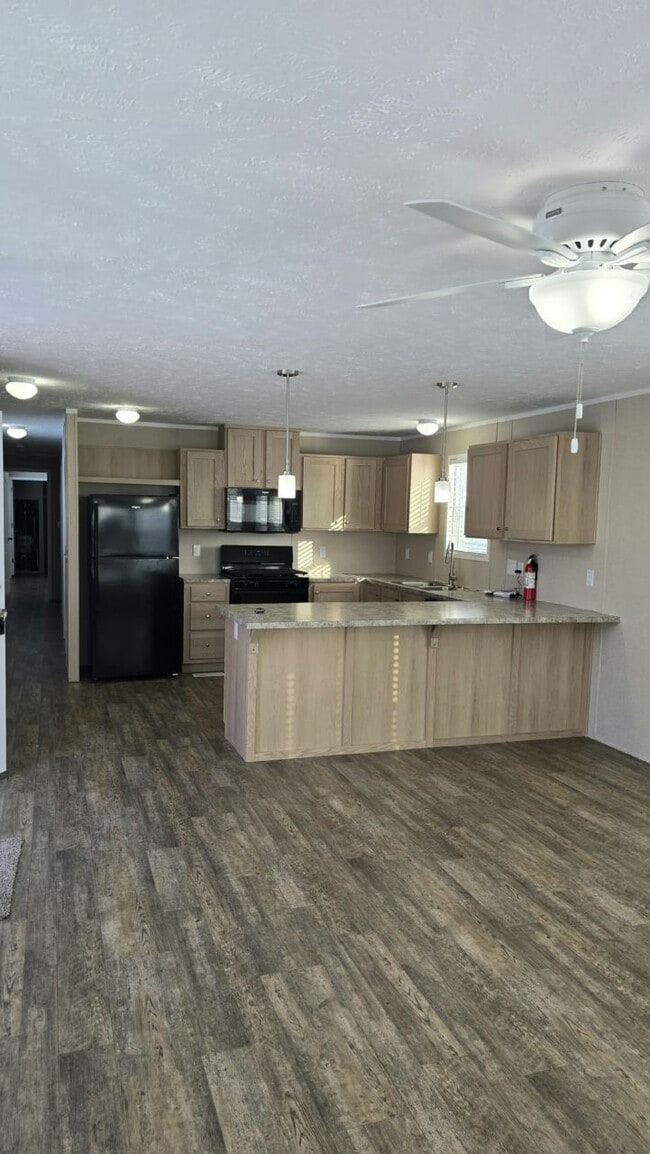 Building Photo - 5156 Exeter Ave