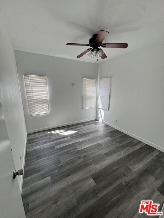 Foto del edificio - 1941 S Bedford St