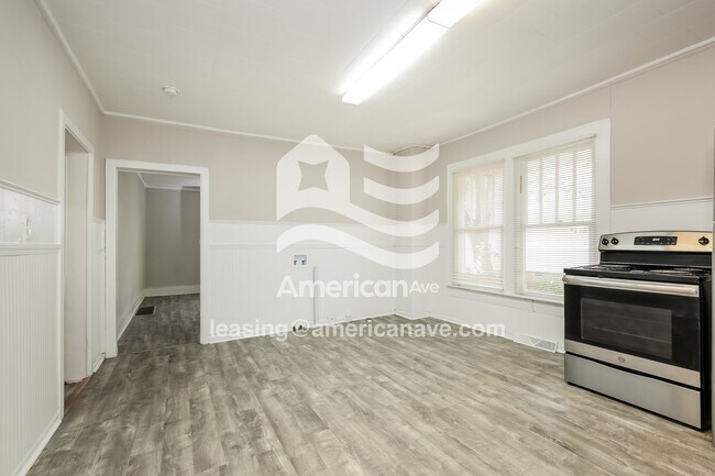 Foto del edificio - 306 E Guilford St