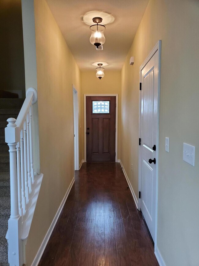 Building Photo - 222 Wainwright Dr