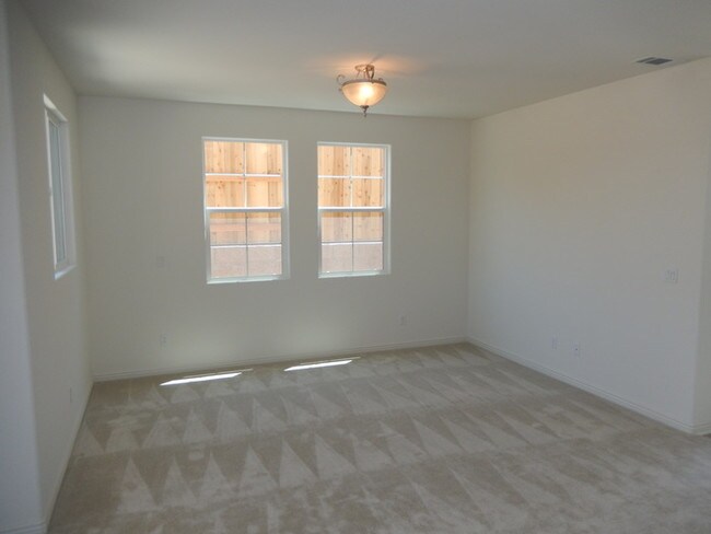Foto del edificio - BRAND NEW Templeton Home