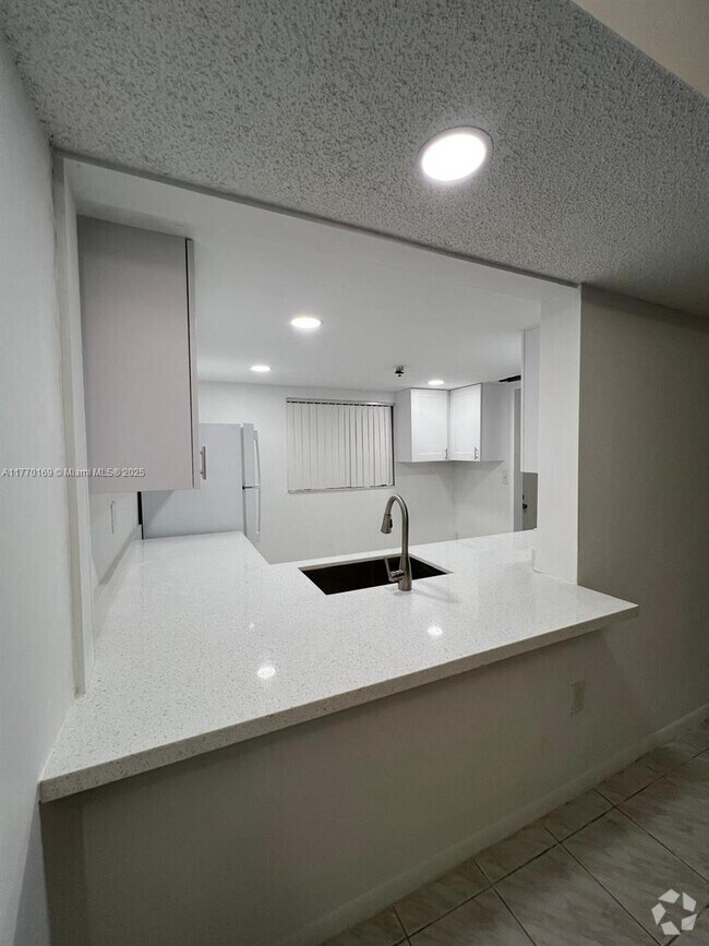 Building Photo - 8760 SW 133rd Avenue Rd