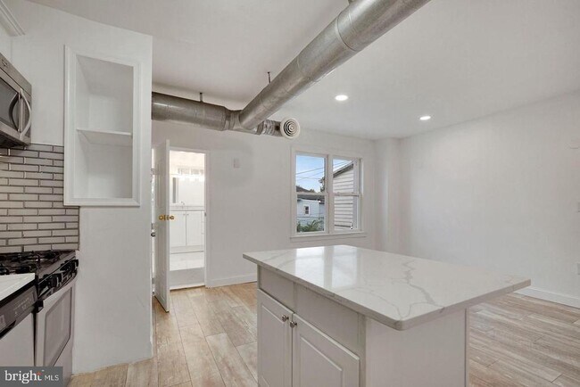 Foto del edificio - 5413 Georgia Ave NW